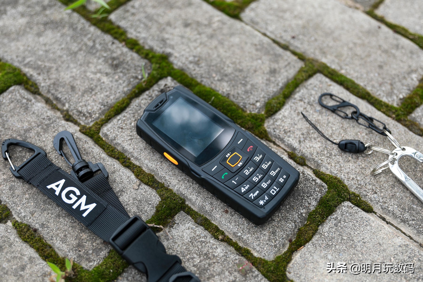 能扫码聊微信的功能机,可以聊微信刷抖音打电话的手机