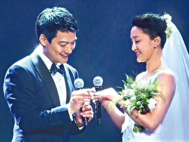 周迅高圣远离婚男方女友晒接吻照,周迅高圣远疑似离婚