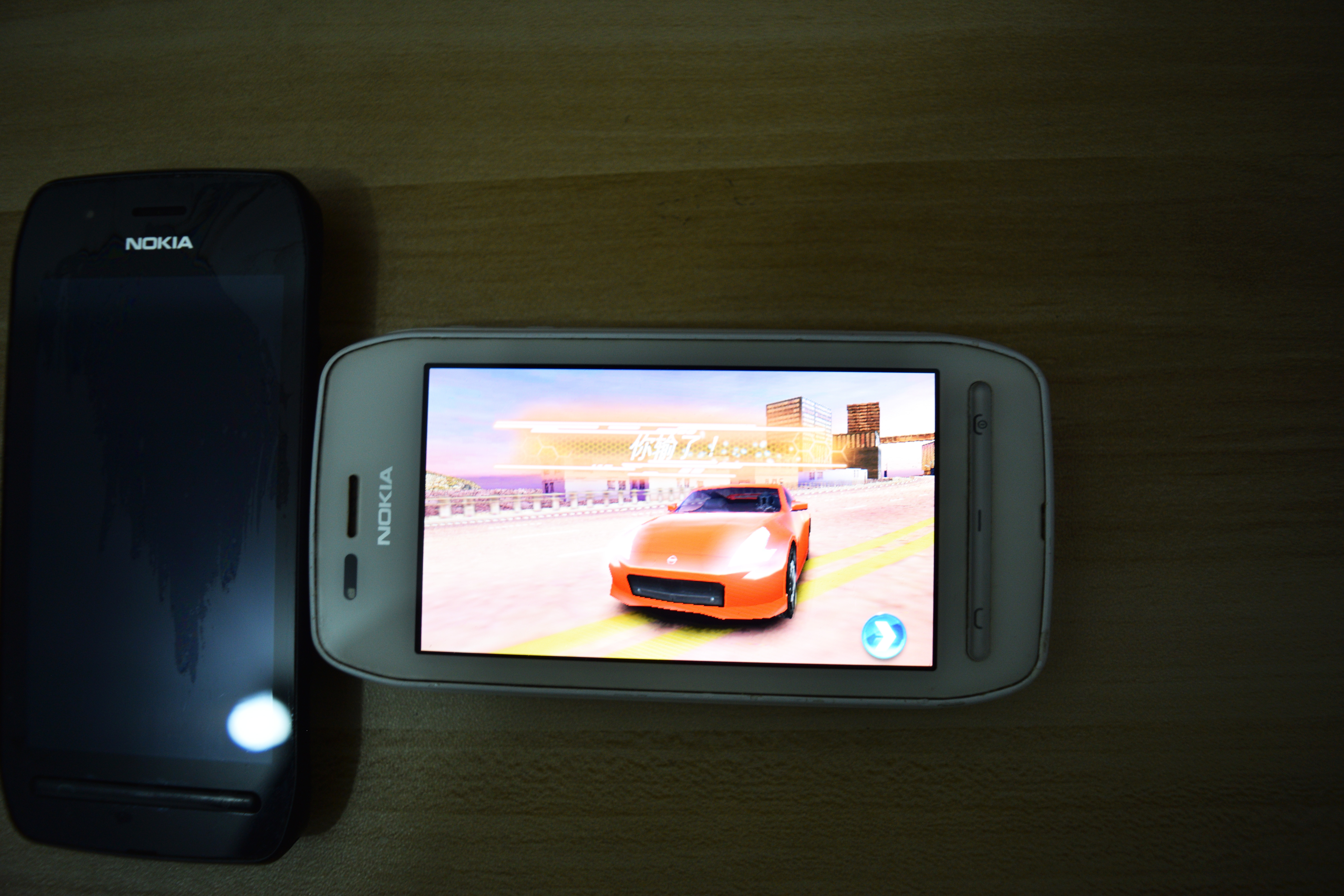 诺基亚603开箱,诺基亚600手机拆卸