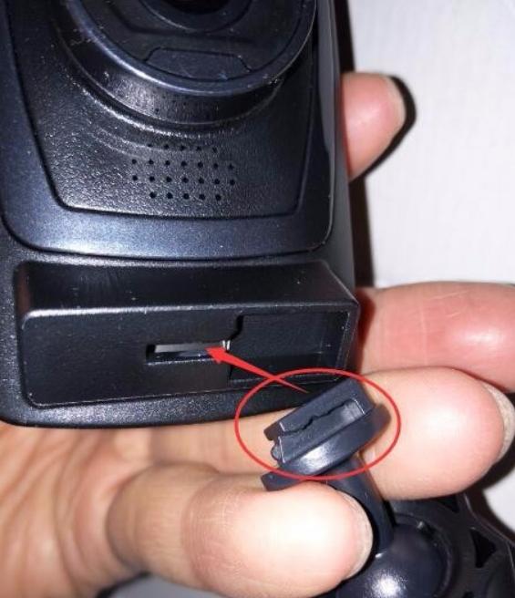 如何安装行车记录仪前后双镜头,如何安装行车记录仪后倒车影像