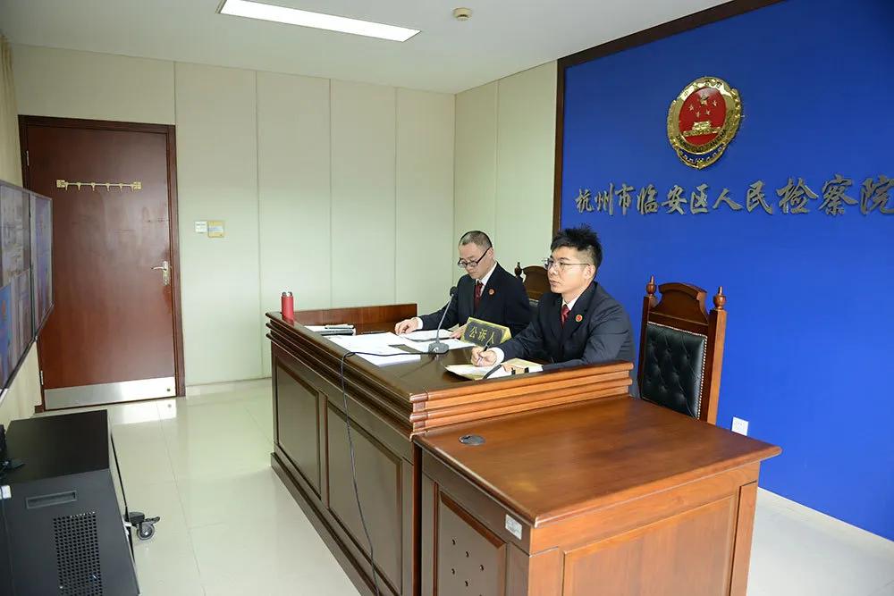 男子谎称买票,女子谎称有周杰伦演唱会门票行骗