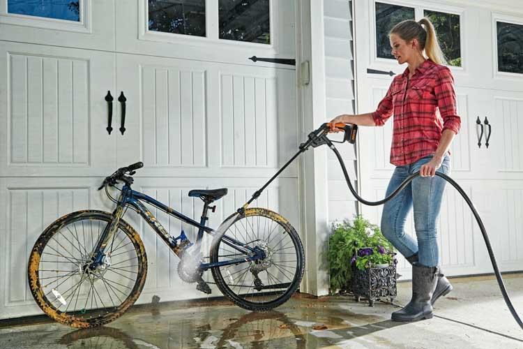 家用洗车机你的挑对了吗？正确挑选让你从此每天开新车哟