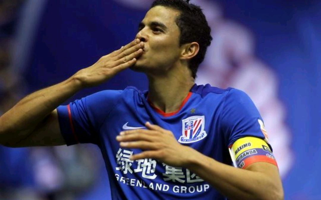 上海申花队原队长莫雷诺现在哪里,莫雷诺上海申花捐物资