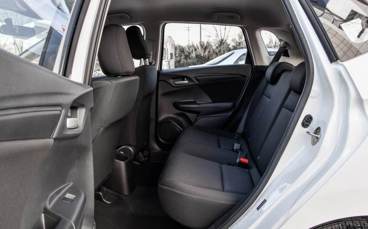 本田飞度凭什么敢卖9.78万,飞度销量破万