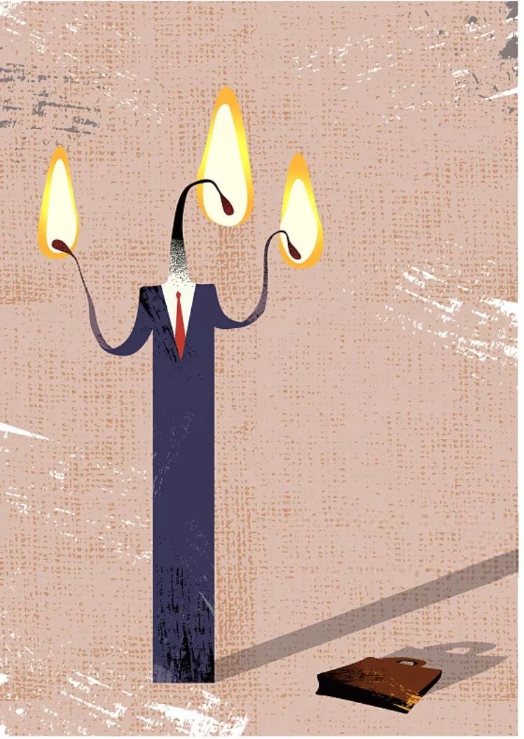 中年人老严和老周的开支账和理财经