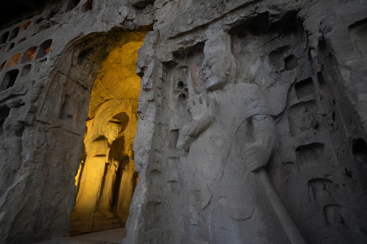 龙门石窟中国四大石窟之一,龙门石窟是中国四大石窟之首吗