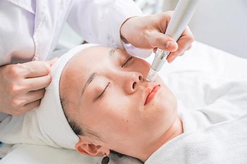 我花99块钱就泡到了我们公司的“彭于晏”！