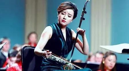 二胡自学入门图解简谱,二胡自学入门必看