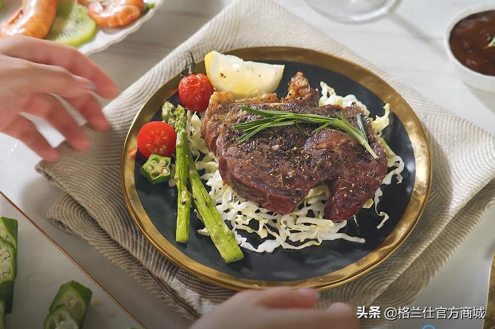 微波炉烧烤功能用铝箔还是锡纸,微波炉有烧烤功能能用锡纸吗