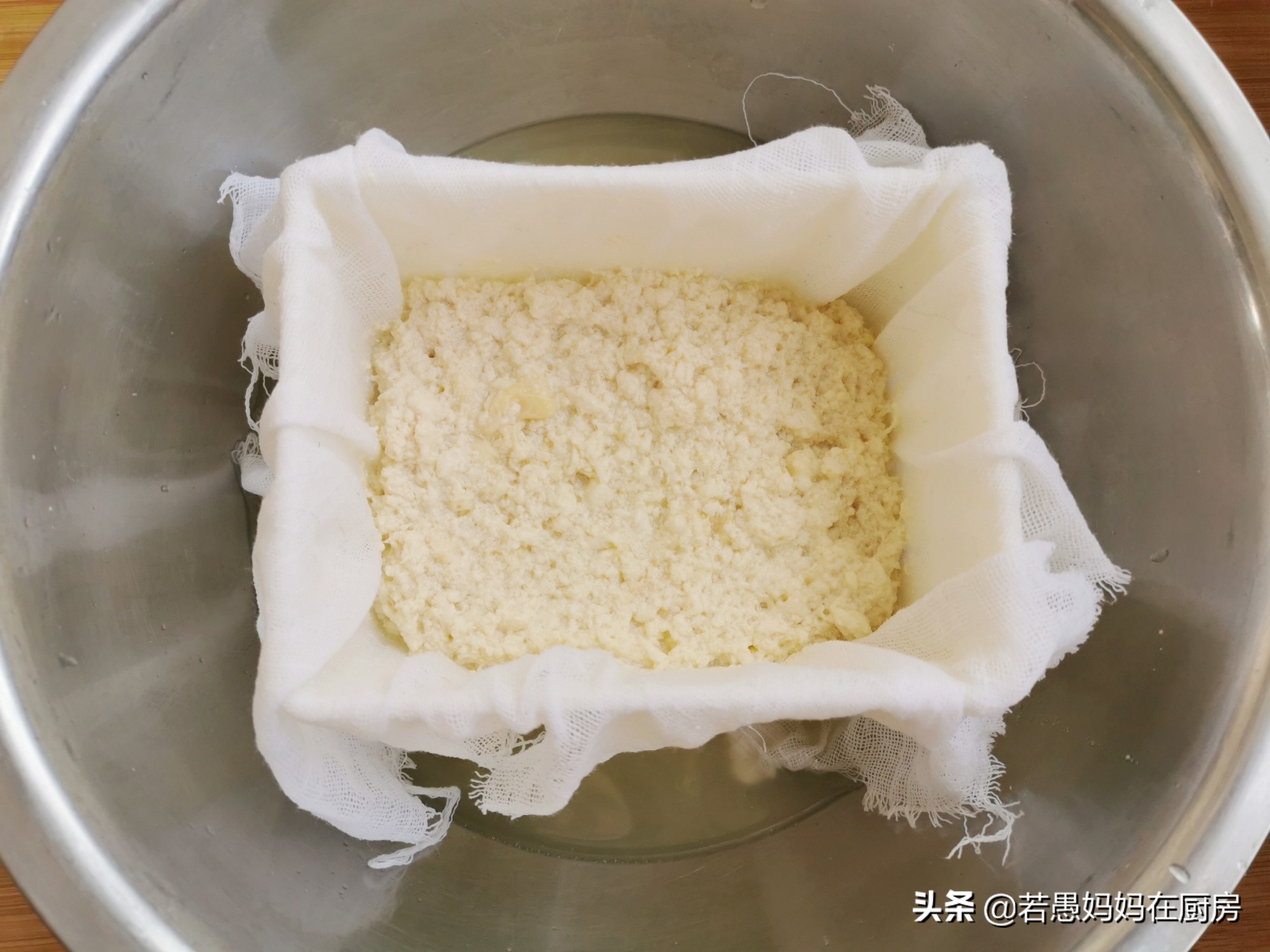 在家用1斤黄豆和白醋做豆腐,1碗黄豆2勺白醋教你在家自制豆腐