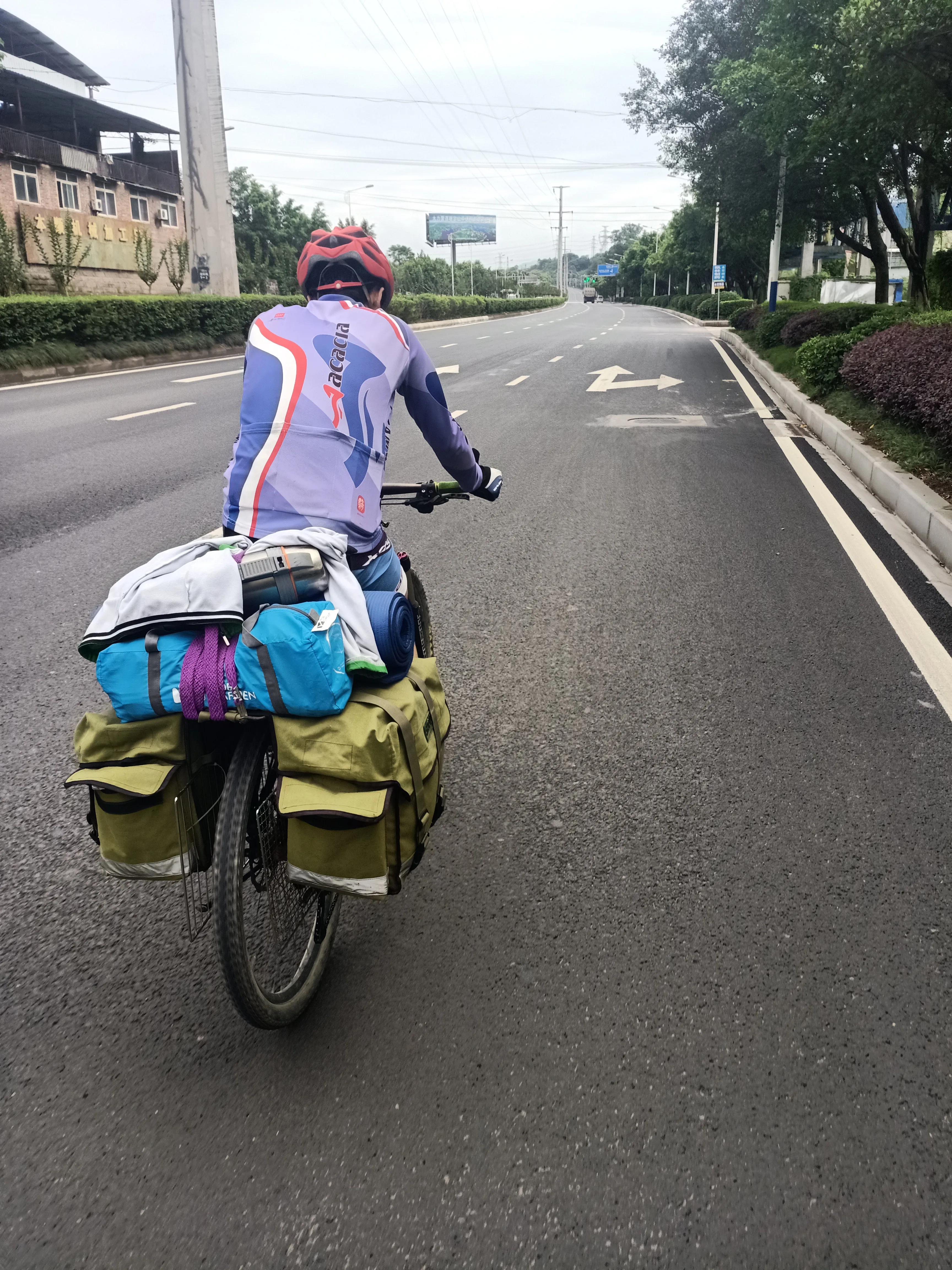 长途骑行用带帐篷吗,长途骑行睡帐篷安全吗