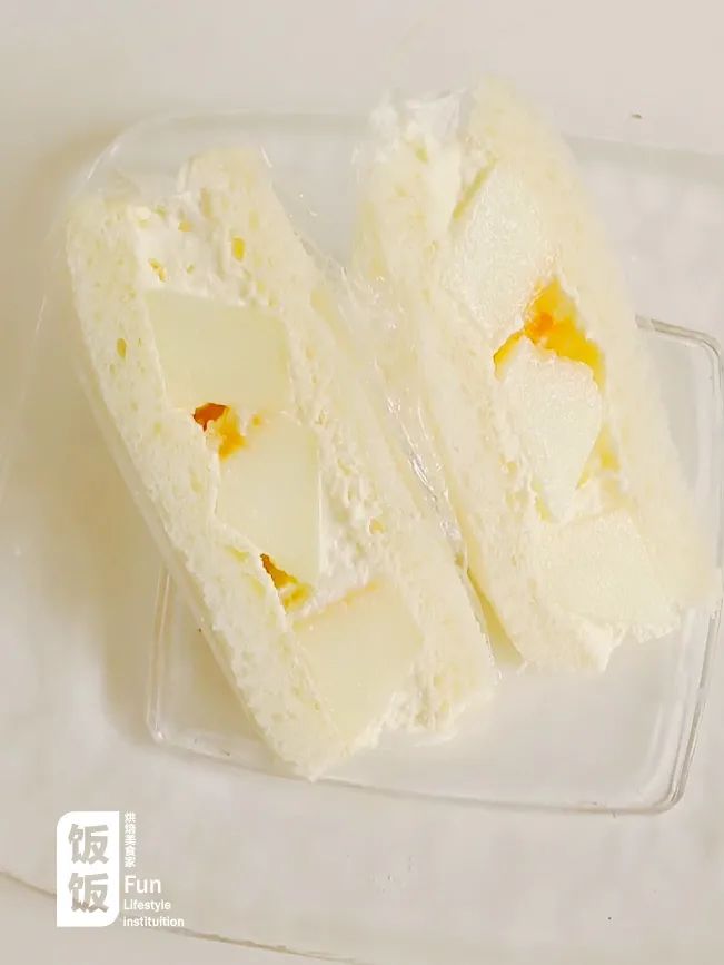 甜苦瓜迷你吐司酥香柔软的口感,西瓜吐司菠萝吐司哈密瓜吐司