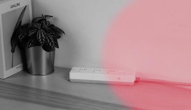 建议大家住酒店:先拔掉电视机插头,用这个小米神器检测一遍房间