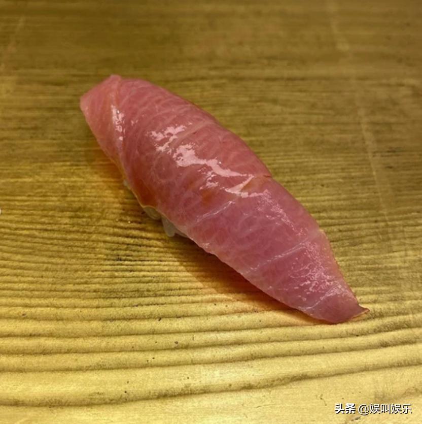 王思聪奢华日料,王思聪在日本滑雪喝的啥酒