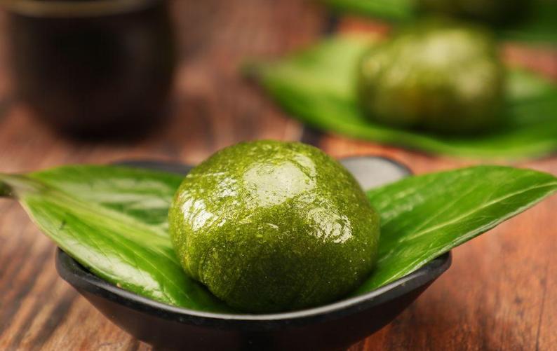 教你自己在家做青团口感软糯,青团制作怎么不粘手