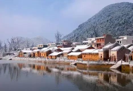 广东居然藏着一个神秘天坑,广东这座小镇藏着多少宝藏