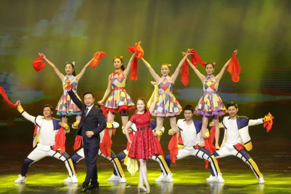 郭德纲和洛桑照片,相声天才洛桑