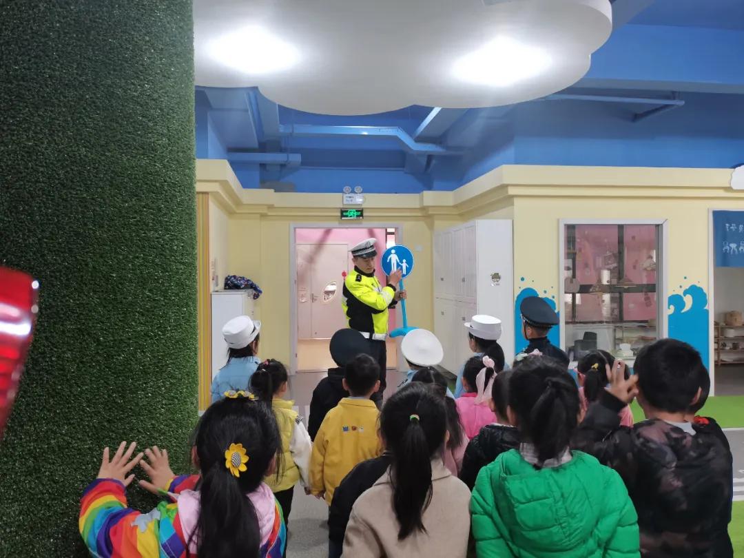 涓烘皯鏈嶅姟鐢佃瘽甯稿窞,甯稿窞涓烘皯鏈嶅姟鐢佃瘽