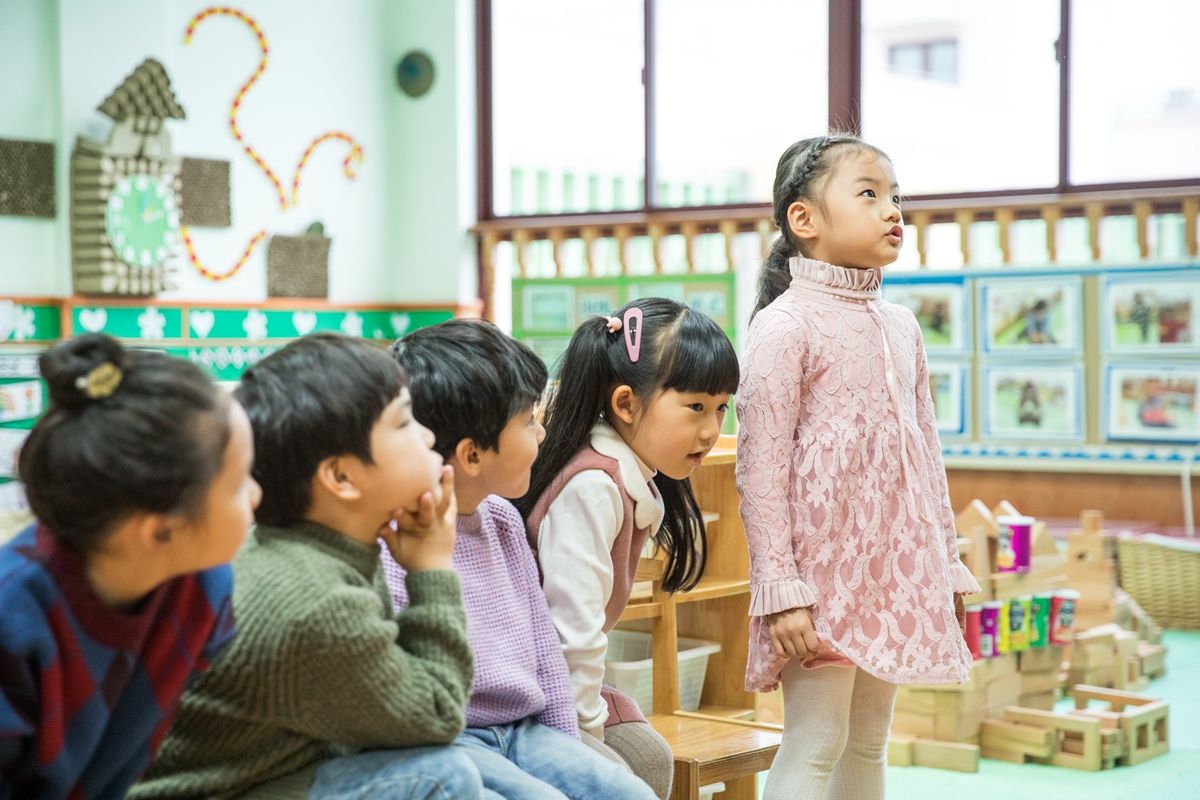 宝妈为防幼儿园老师探查家庭情况，剪掉孩子衣服标签，有必要吗？