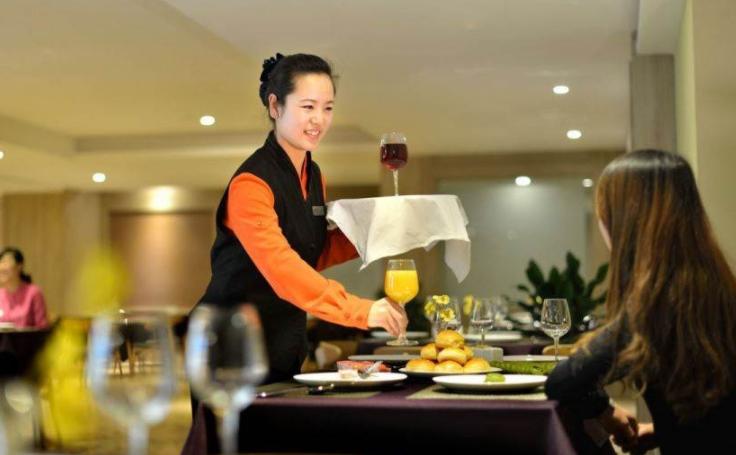 求职者还没面试就被驱赶，老板反而理直气壮，有纹身就是坏人？