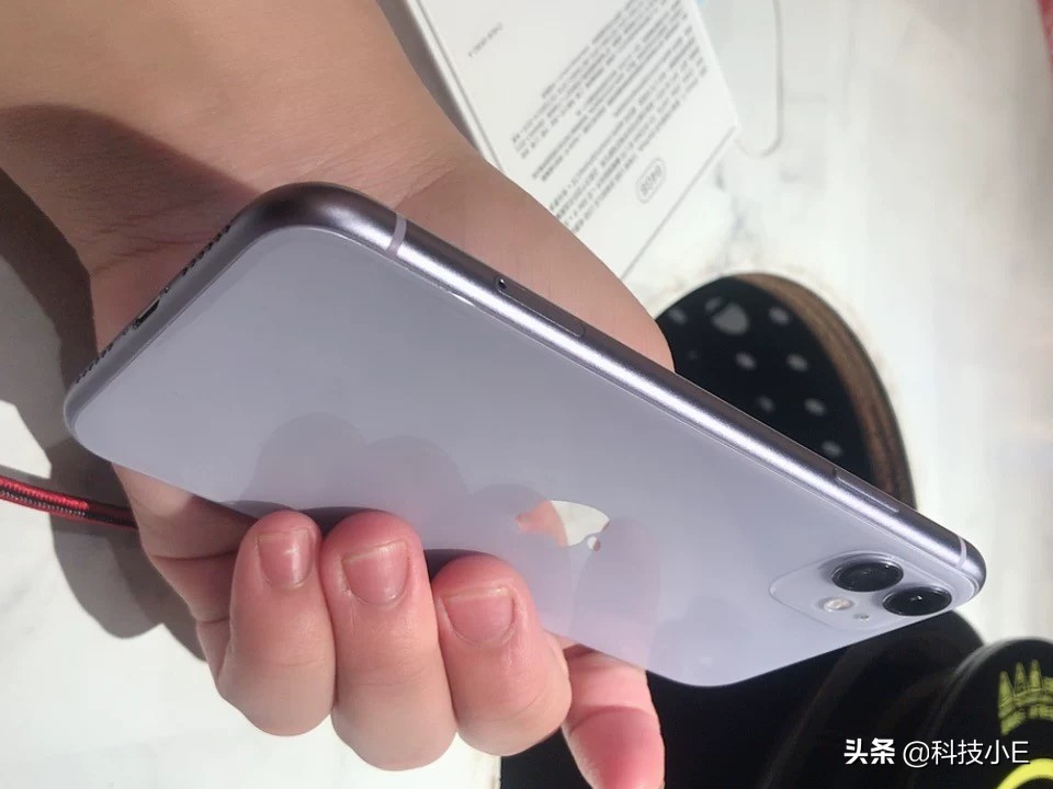 最畅销的苹果手机，A13芯片+面容ID，双卡iPhone跌至4599元