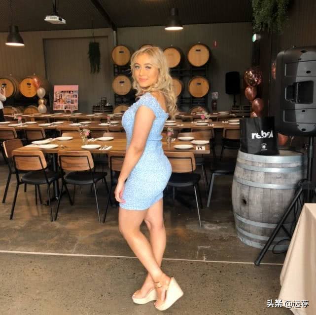 18岁澳洲女孩找黑人做男友！被无良网站公示供人羞辱