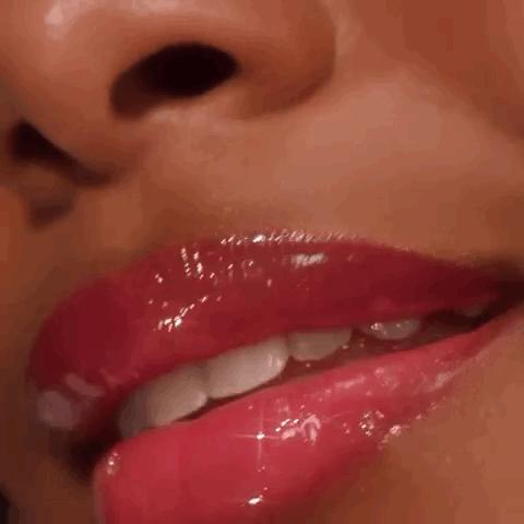 带你看一下颜值高好用的好物,带你们看看美妆博主的底妆