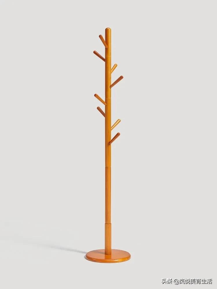 沙发上乱扔衣服,沙发上的衣服乱放怎么办