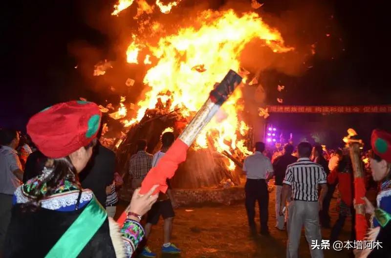 鏈邯甯傚疄楠屼腑瀛﹀北涓婅繍鍔ㄤ細,灞变笂鐨勮繍鍔ㄤ細