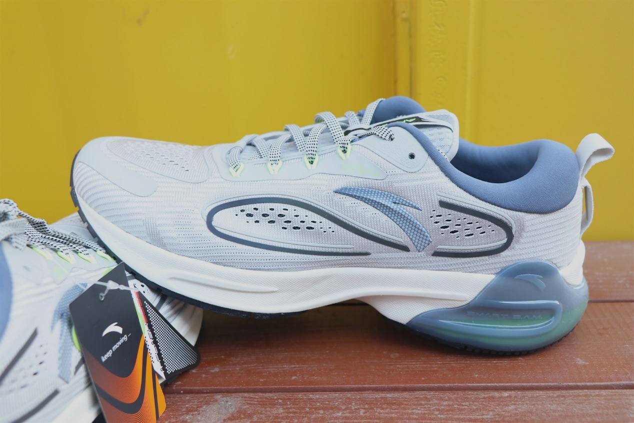 安踏xkeithharing联名系列,咕咚安踏联名跑鞋