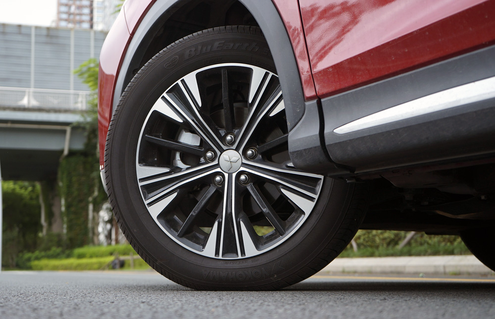 广汽三菱欧蓝德2.4四驱五座咋样,广汽三菱欧蓝德2.4五座顶配四驱