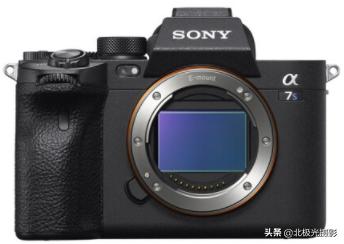 现在值得入手的相机有哪几款,近期发布值得入手的入门相机