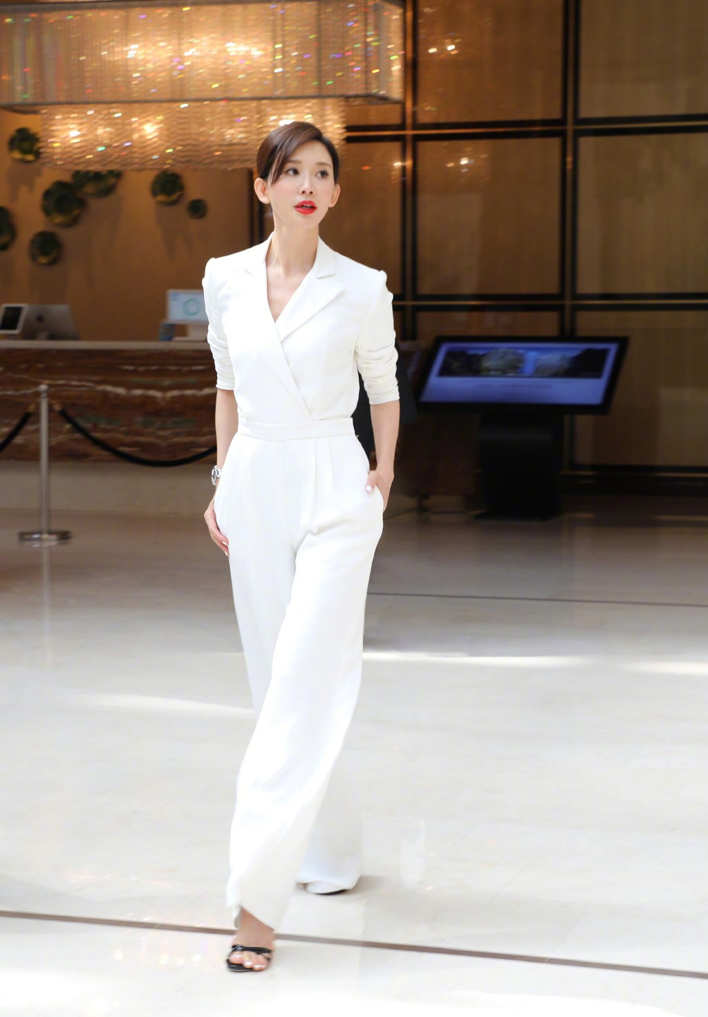 蔡依林周杰伦撞衫,蔡依林同款连体裤