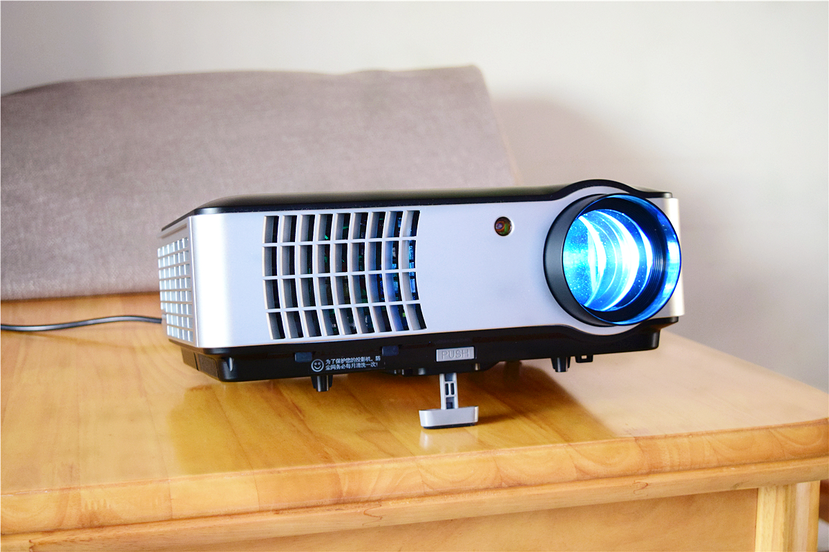 瑞格尔rd806投影机可以连wifi吗,瑞格尔rd806投影机能连手机吗