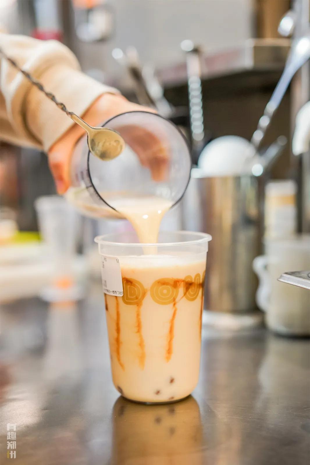 逛陈砦花卉,逛完街来杯温暖的奶茶