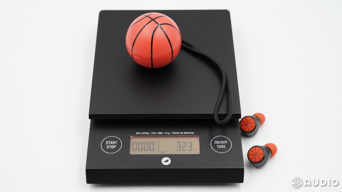 足球篮球蓝牙耳机拆解,足球款蓝牙耳机