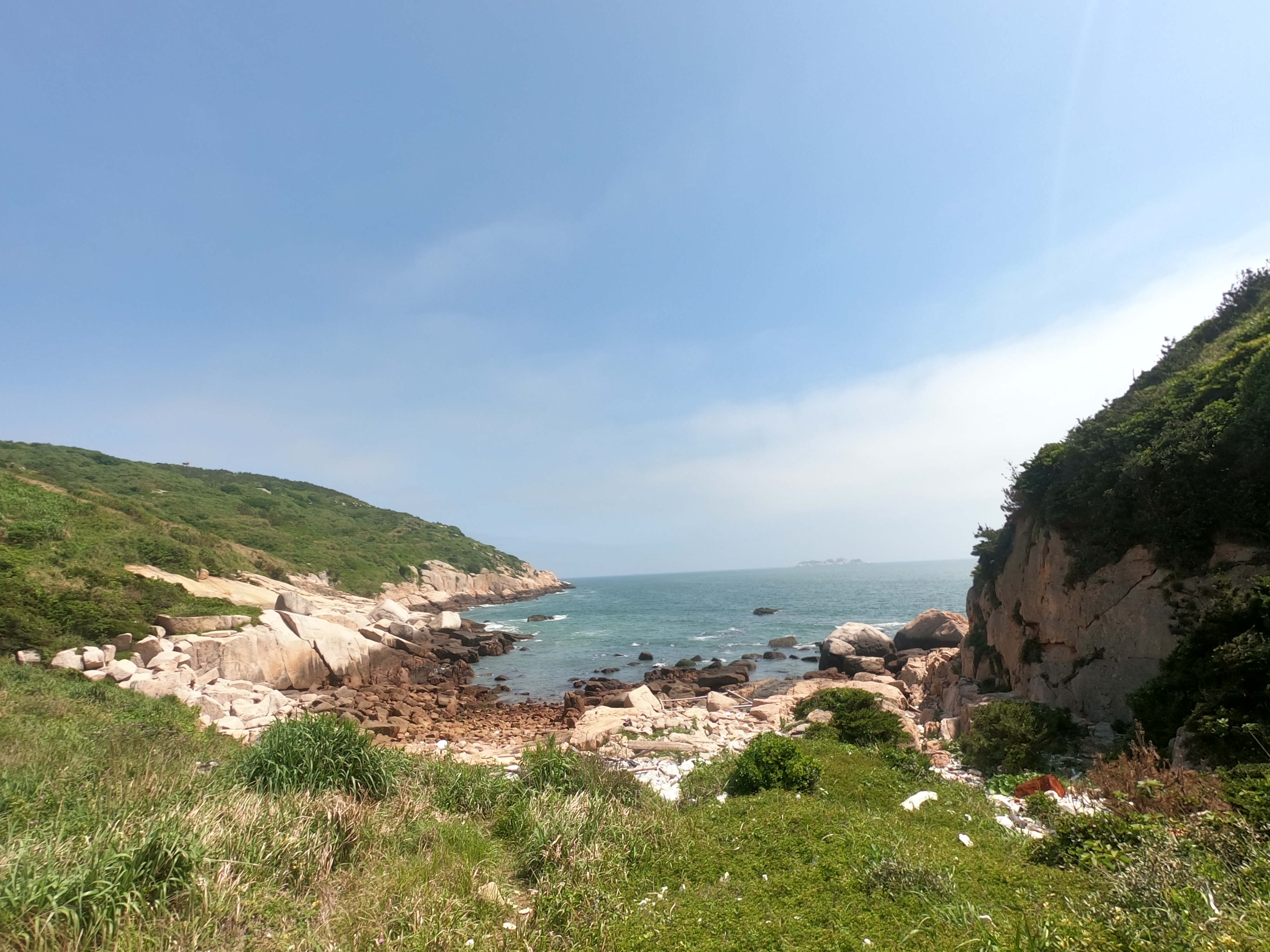 东极岛，这座远离城市喧嚣的小众海岛，因韩寒的《后会无期》大火