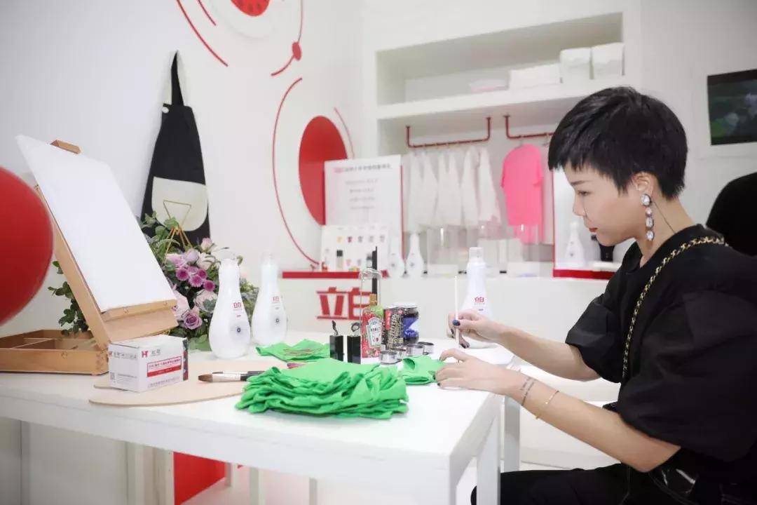 明星洗衣服的八卦，小S和古巨基到底谁更奇葩？