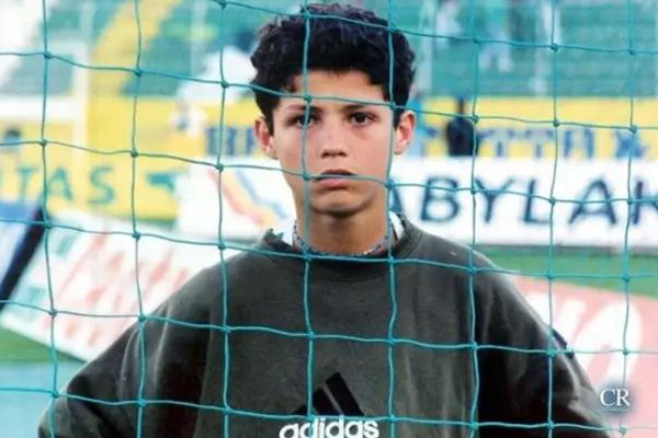 c罗吸金王完整版,c罗赚钱体坛第一