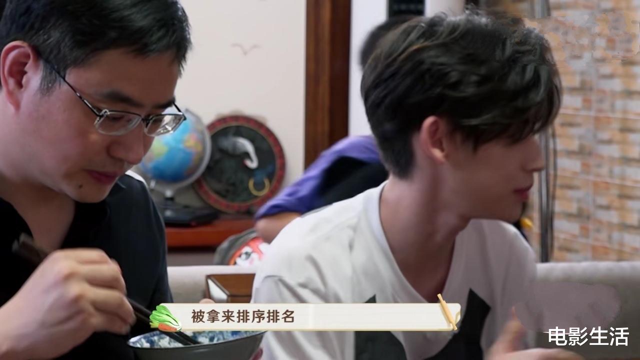 未知的餐桌小鬼钱正昊,小鬼唱周杰伦的歌