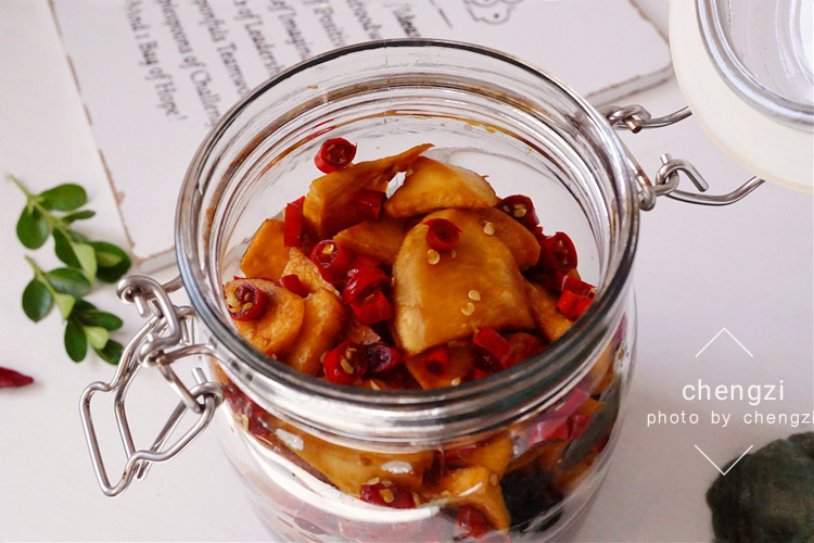 腌萝卜酸脆可口一吃就停不下来,教你快速腌萝卜酸辣脆爽做法简单