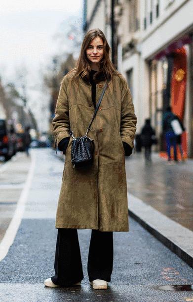 掉色又吸灰！别被它的表面迷惑，谁买谁糟心