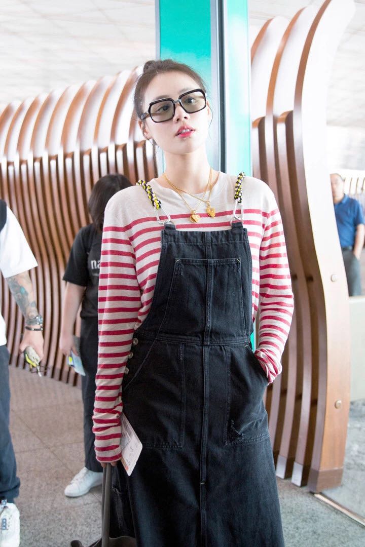 这个夏天没有显白单品,这个夏天没有紫色系穿搭你就输了