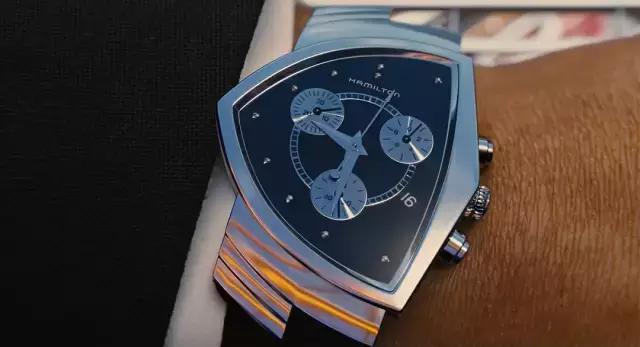 黑衣人4全球追缉双子星人完整片,黑衣人全球追缉双子星人精彩片段