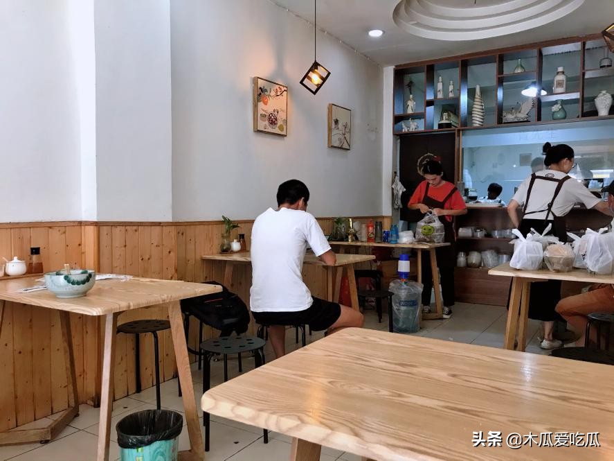 无锡胥先生鸭血粉丝汤好不好吃,宜兴新城路328号胥先生鸭血粉丝店