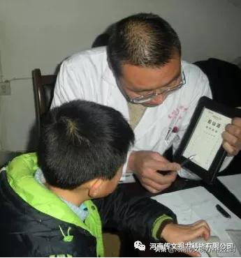 近视眼镜要一直佩戴吗,普通眼镜可以不全天佩戴吗