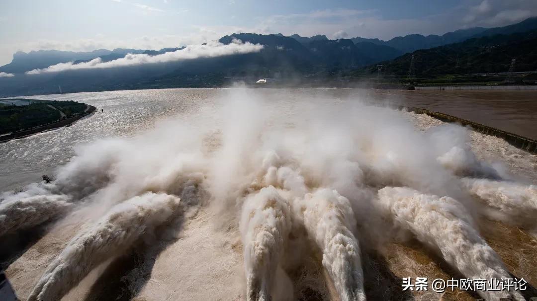 日企创始人立铜像成风，为什么就不怕人设崩塌？