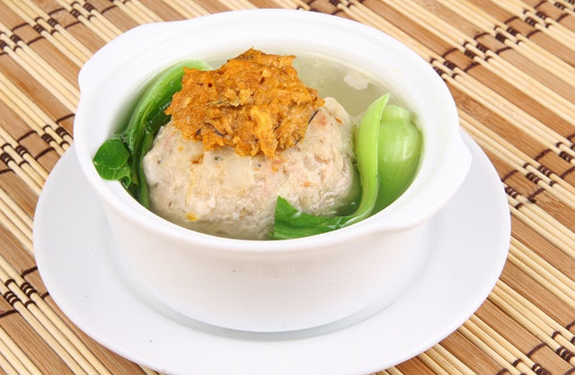 扬州买的蟹粉狮子头怎么烧,镇江清炖蟹粉狮子头