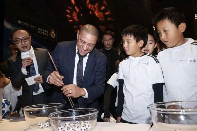 中信银行中国联合航空联名白金卡,中信银行联名款信用卡