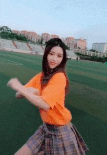 搞笑斑马线段子,搞笑斑马线不礼让行人